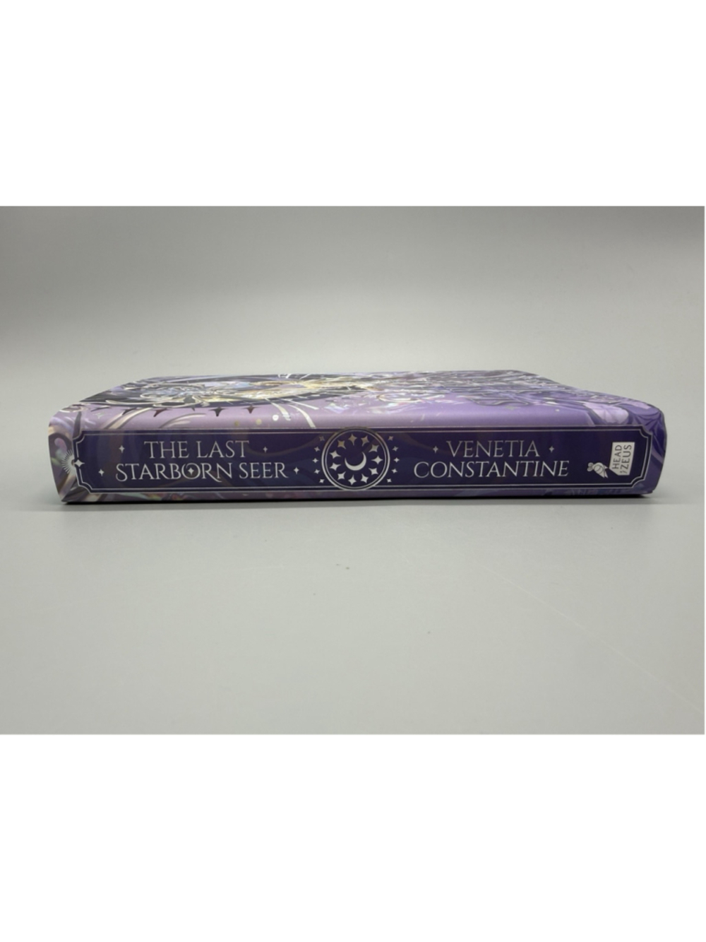 SIGNED Fairyloot edition of The Last Starborn Seer by Venetia Constantine - Picture 6 of 9